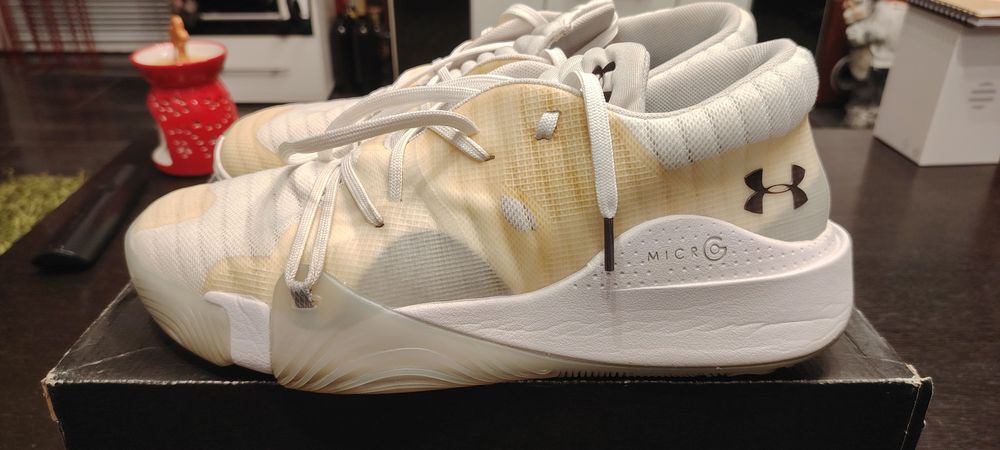 Adidași Under Armour nr. 45