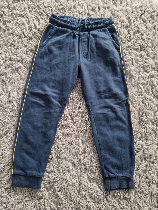 Lot pantaloni marimea 104 cm