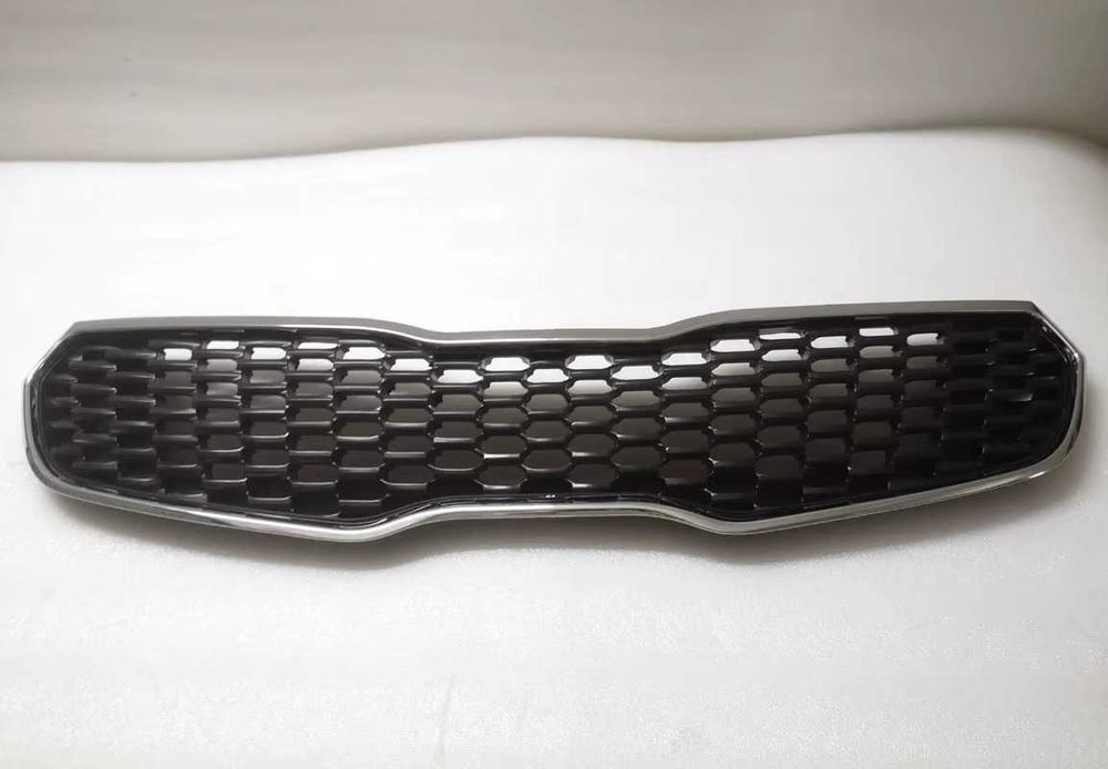 Решетка радиатора Kia Cerato k3 13-15 серато к3