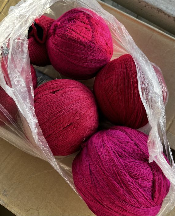 Пряжа недорого. Срочно.