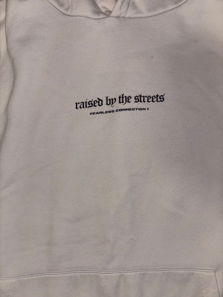 Суитчър “raised by the streets”
