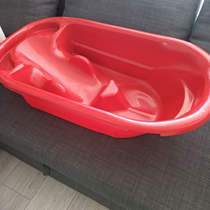 Cada baie 2 bucăți:  nou născut și copil mic