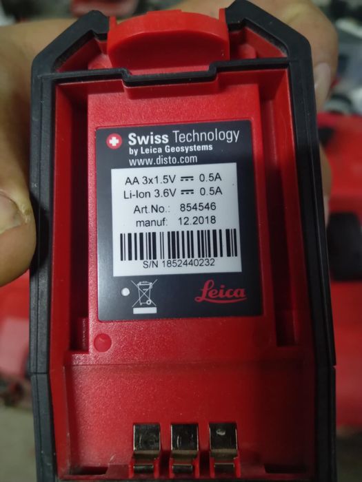 Лазерен нивелир LEICA LINO L2P5G-1 линейно - точков