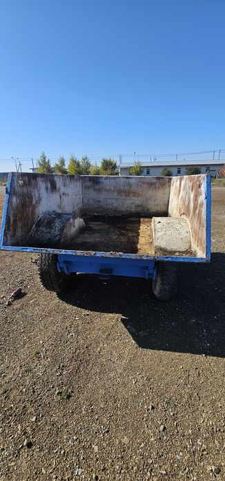 Прицеп самосвал .