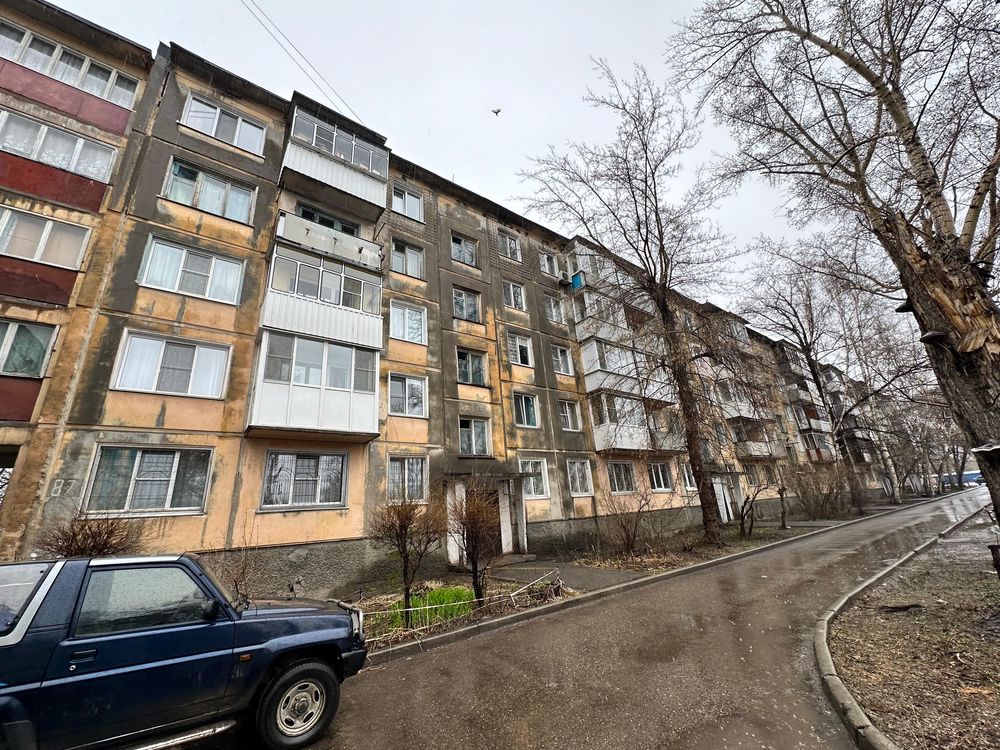 3-комнатная квартира, 50 м², 1/5 этаж, Шакарима 87