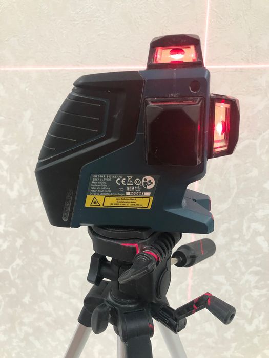 Лазерный нивелир BOSCH GLL 3-80 + Штатив BS 150 Professional