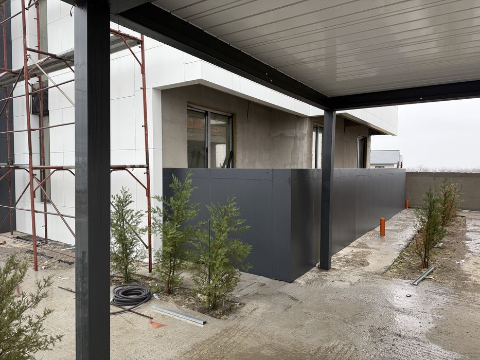 Vand Penthouse pe 2 nivele cu 5 camere -Pompa Caldura-Fatada Ventilata