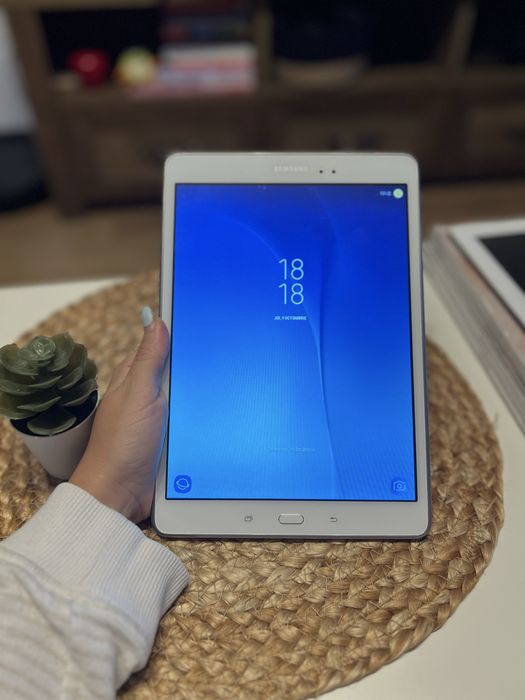 Samsung Galaxy Tab A (SM-T550) – 9.7” Wi-Fi