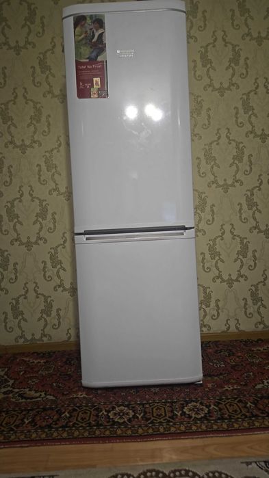 холодильник бу Аристон Hot Point