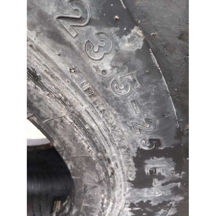 Anvelope 23.5R25 Armour pentru John Deere, New Holland