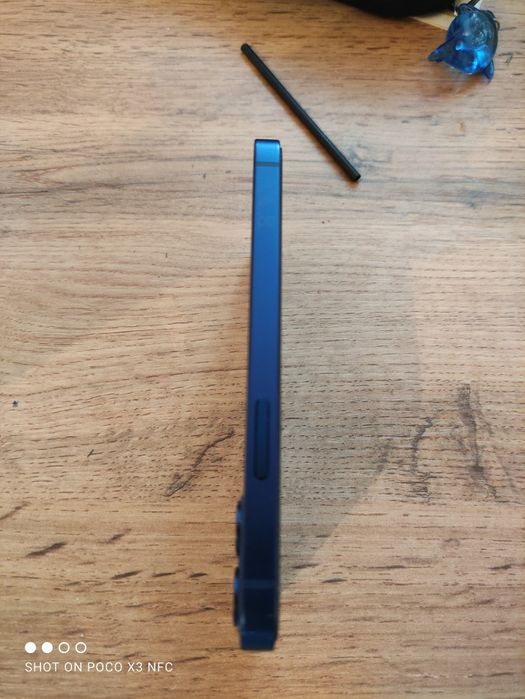 iPhone 12 mini..