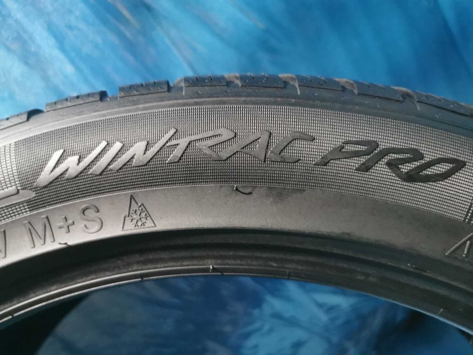 245 45 20 vredestein m+s 2 buc