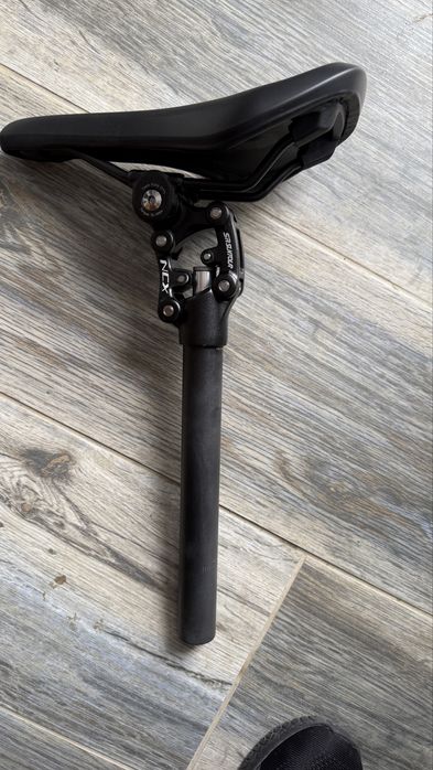 Sa bicicleta Ergon SM10 E-MOUNTAIN si Tija 30.9 SRSUNTOUR AMORTIZOR