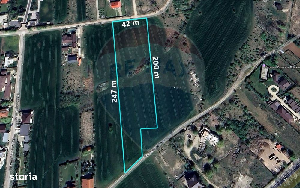 Teren intravilan,  9195 mp, dubla deschidere