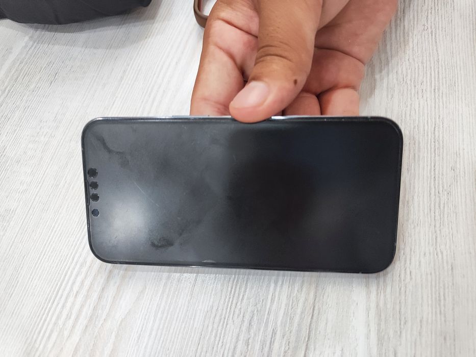 Iphone 13pro  97foiz yomkost