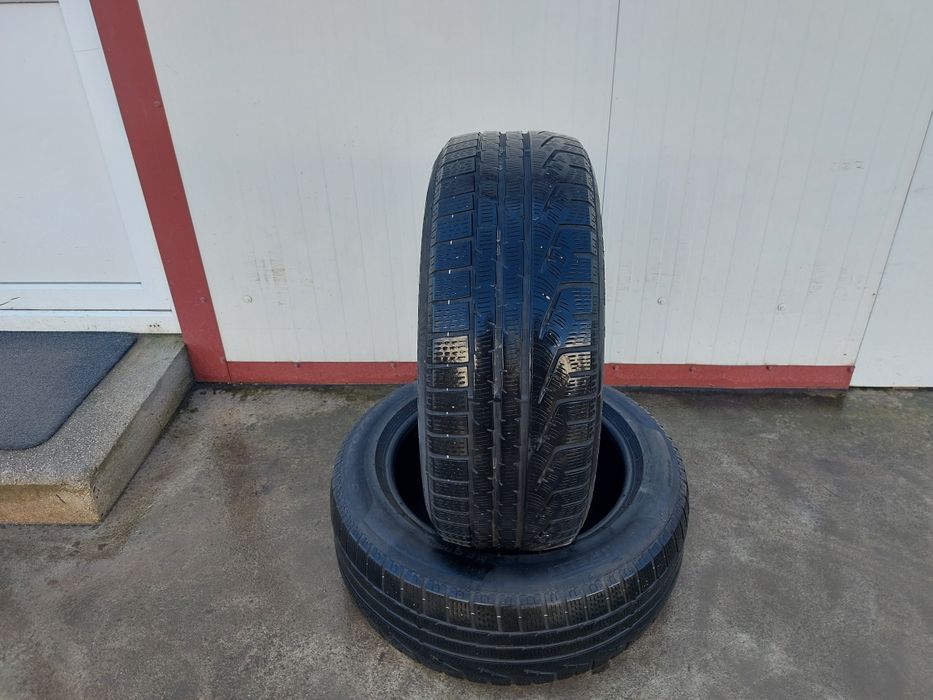 75 lei bucata! Doua anvelope M+S/IARNA 225 55 17 Pirelli