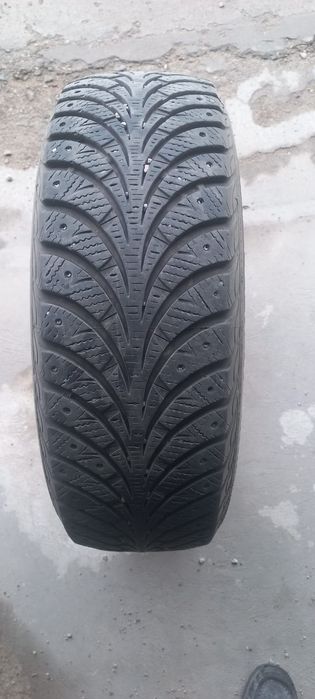 Зимние шины в хорошем состоянии