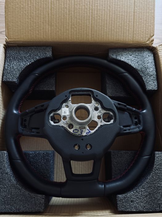 Volan sport VW Golf 7.5 GTi original + padele OEM