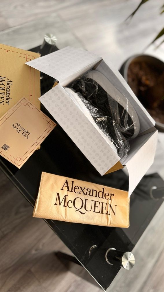 Alexander McQueen Sneakers (nu Nike,Adidas,LV,Dior,Gucci)
