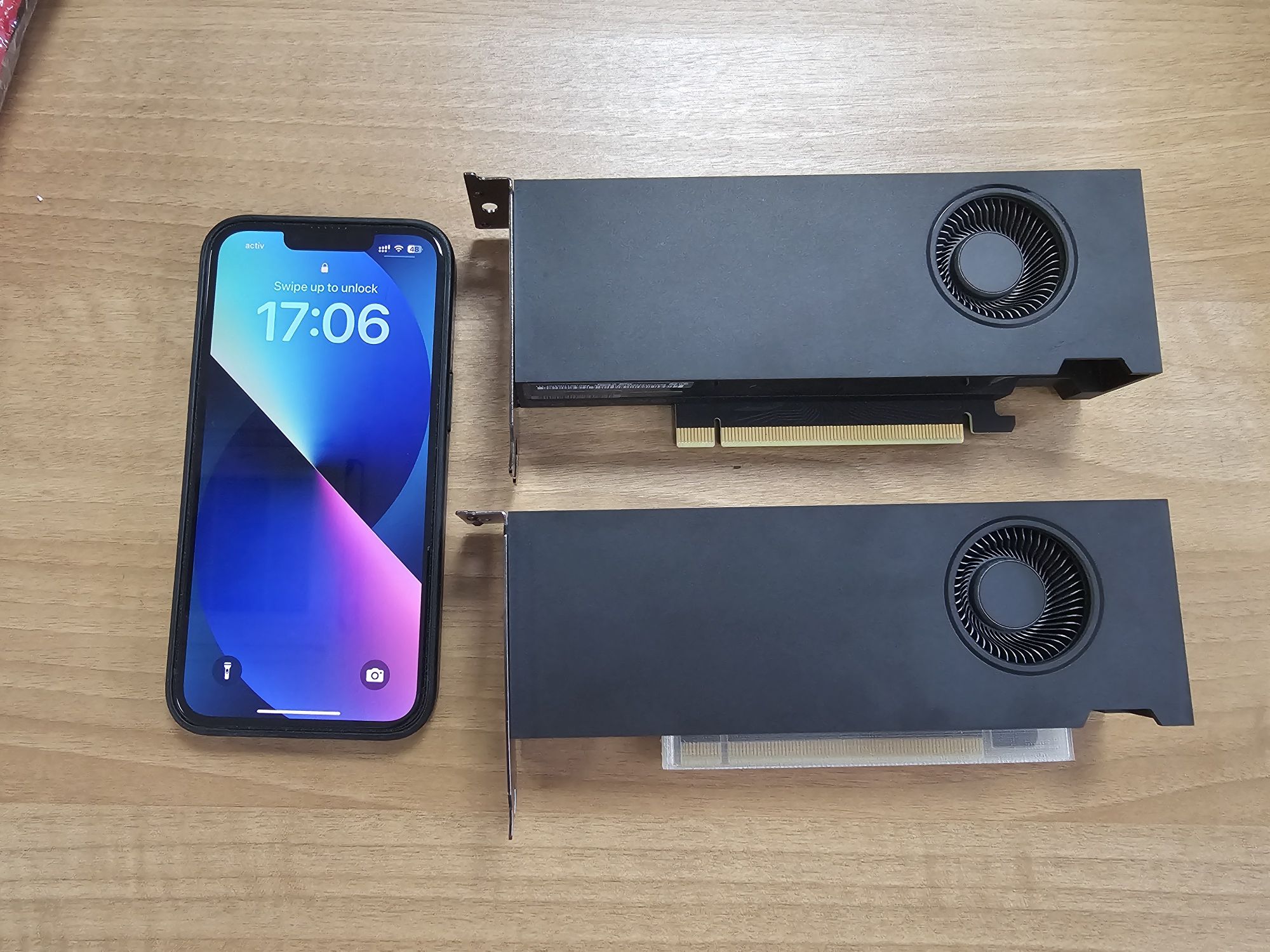 Профессиональные видеокарты Nvidia RTX A2000 12GB и RTX A2000 16GB ADA