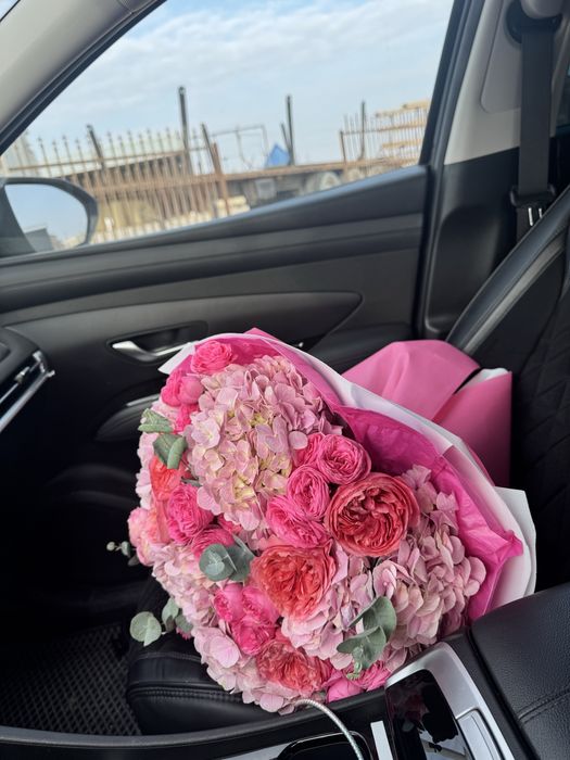 Цветы свежие + торт