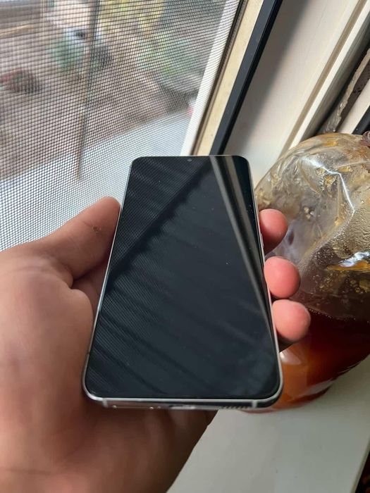 Samsung s 22 8/128 gb