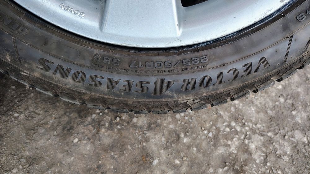 4броя гуми 225/50/17 Goodyear с джанти 5х112