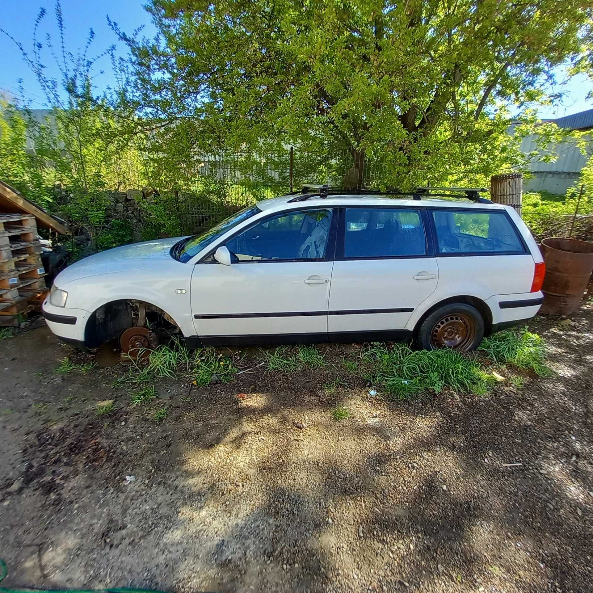 dezmembrez/ vand passat 1,9 tdi, 115 cai ,din 2000