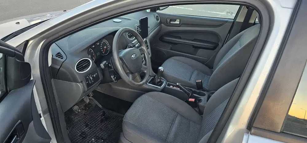 Ford Focus MK2 2004 Hatchback 1.6 Benzina