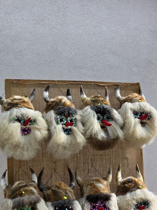 Masca traditionala cu coarne