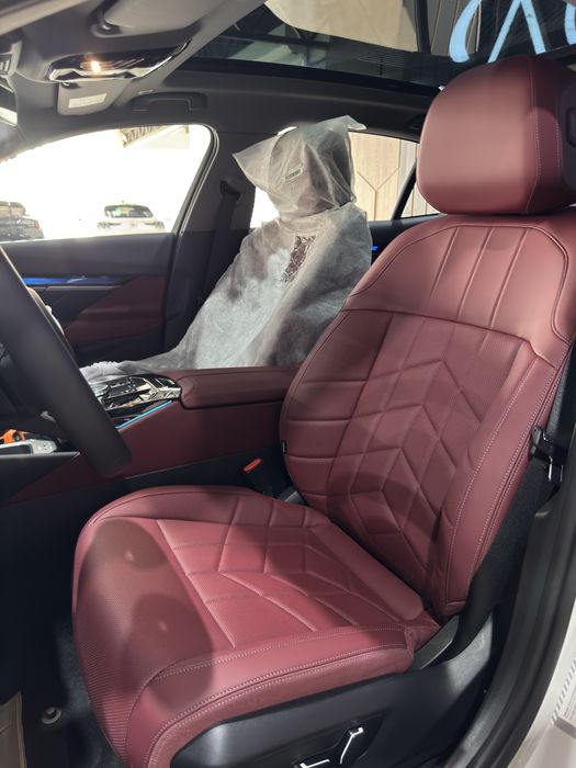 BMW I5 35L год 2025