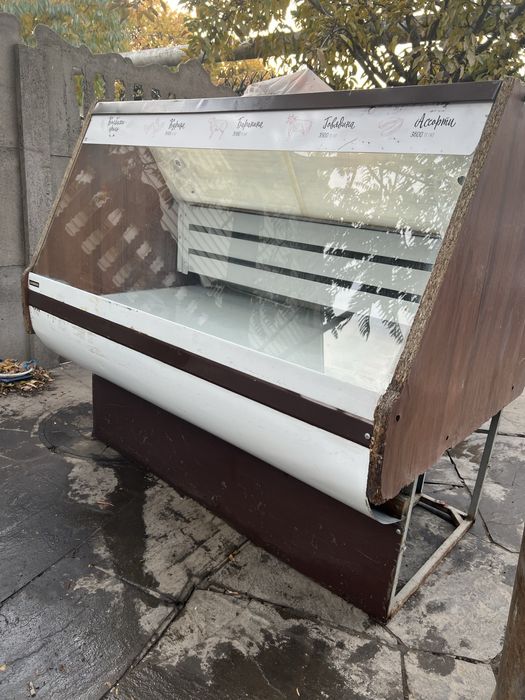 Витрина холодильник Leadbros