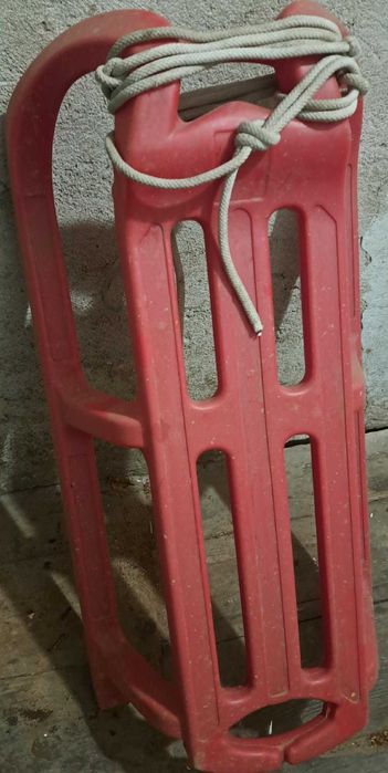 Sanie copii plastic culoare Rosu