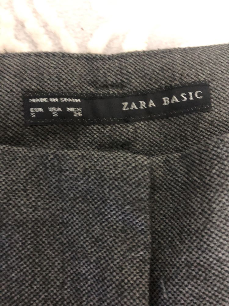 Pantaloni Zara măsura S