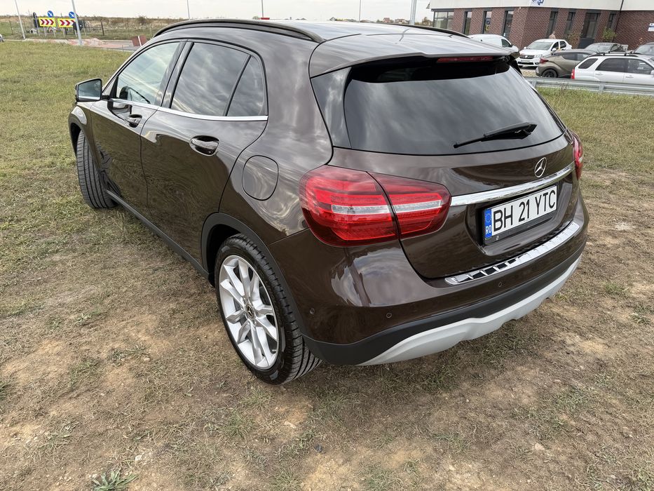 Mercedes GLA200d 4matic