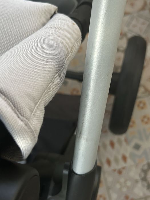 Cybex Eos Lux Silver