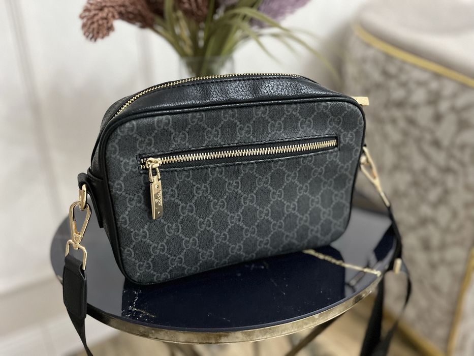 Барсетка Gucci в идеальном состоянии