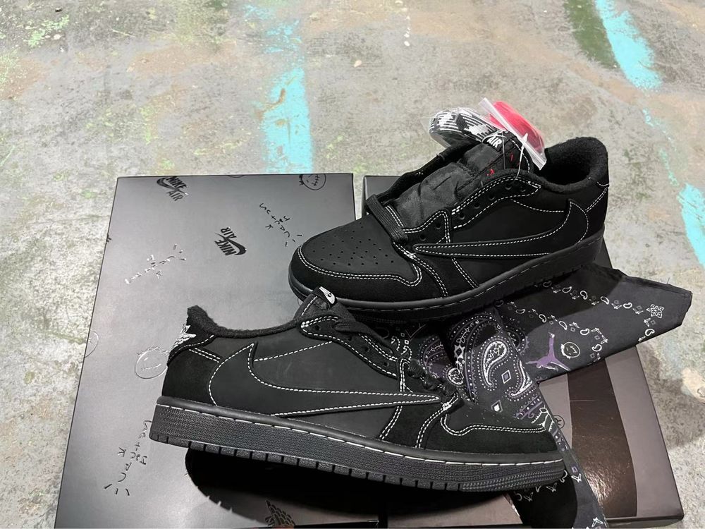 Air Jordan 1 Low x Travis Scott “Black Phantom”