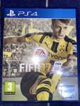 Vand 2 jocuri ps4