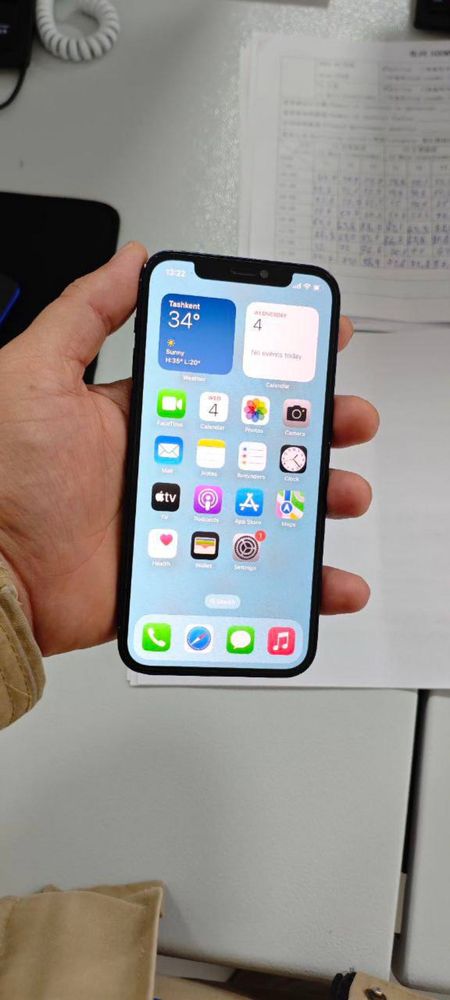 Iphone 12 64gb 13 proga dap qilaman