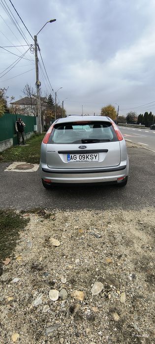 Vand Ford Focus 1.6 benzina 100 CP