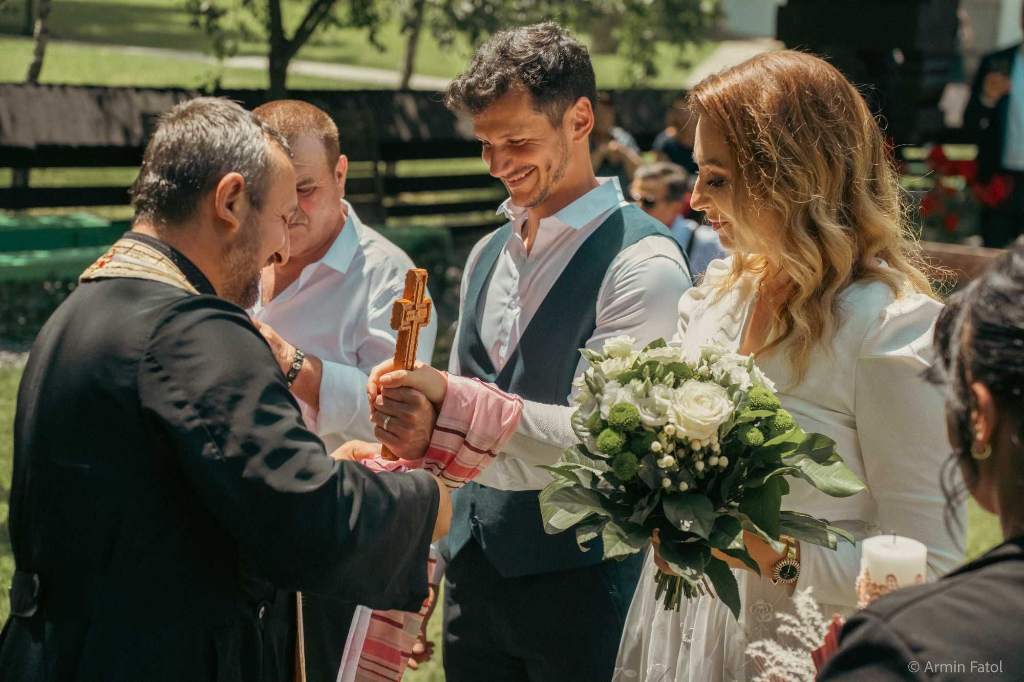 Videograf / fotograf evenimente ( filmări video foto nunta, botez )