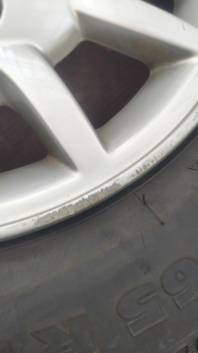 Джанти и гуми Nissan