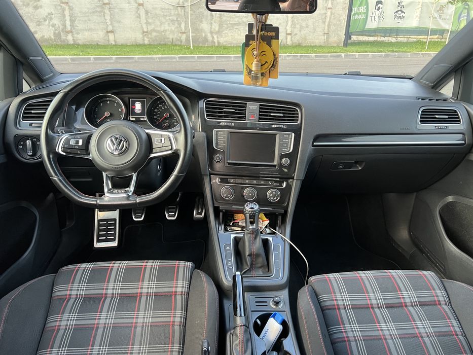 Volkswagen Golf 7 GTI , 78.000 km , 2016 , stage 1 , proprietar.