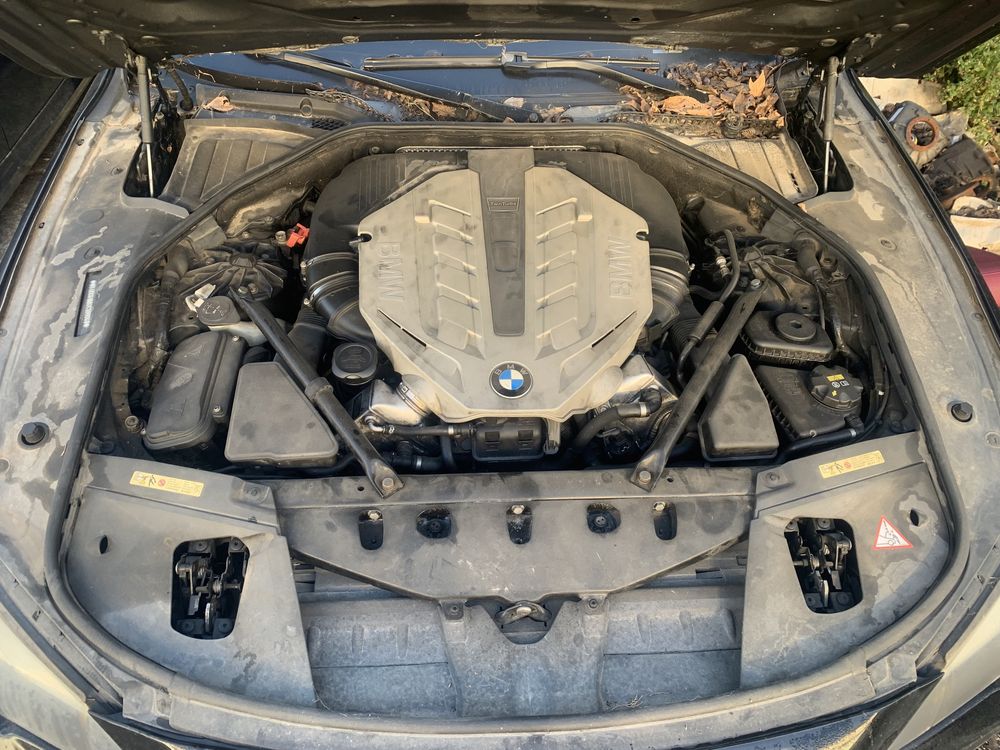 Продаваме на части бмв ф01 750и bmw f01 750i