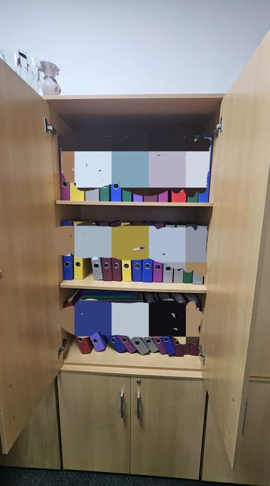 Офисный шкаф с полками