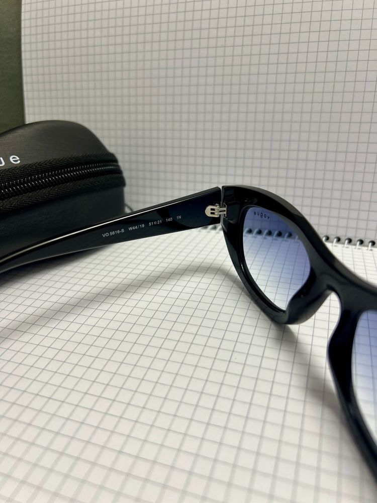 Ochelari de soare Vogue