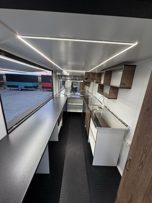 Каравана за бързо хранене с абсорбатор и нераджавейка!