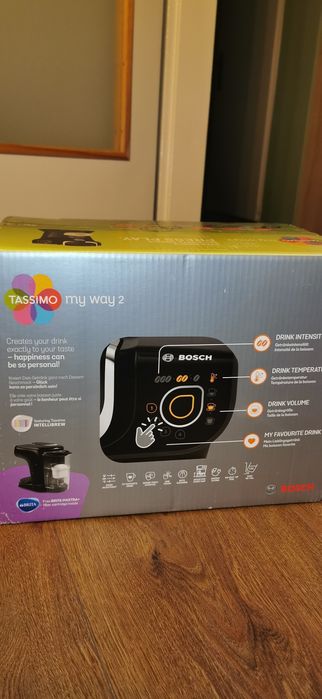 Чисто нова кафе машина BOSH Tassimo