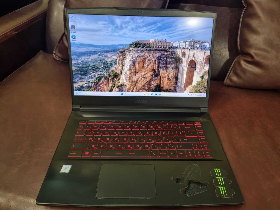 Геймърски Лаптоп MSI GF63 NVIDIA GTX 1050Ti